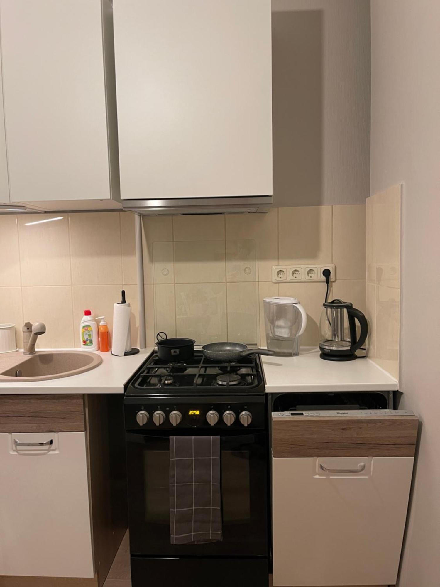 Cozy Apartment Close To Riga Airport Bagian luar foto